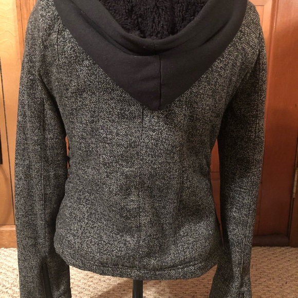 Jacket - Picture 3 of 4